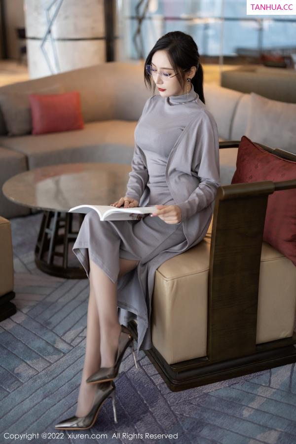 王馨瑶  [XiuRen]高清写真图 2022.10.21 No.5745 王馨瑶yanni 美腿丝袜第3张图片